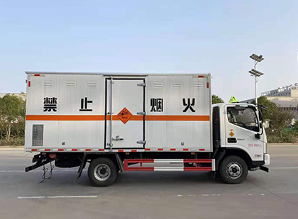 青阳爆破器材运输车